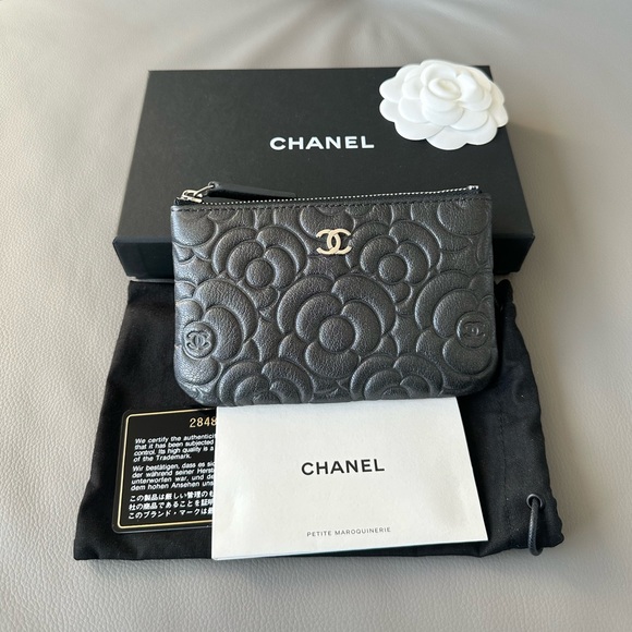 Chanel Camellia Flower Goatskin Small Cosmetic Case - Picture 1 of 8